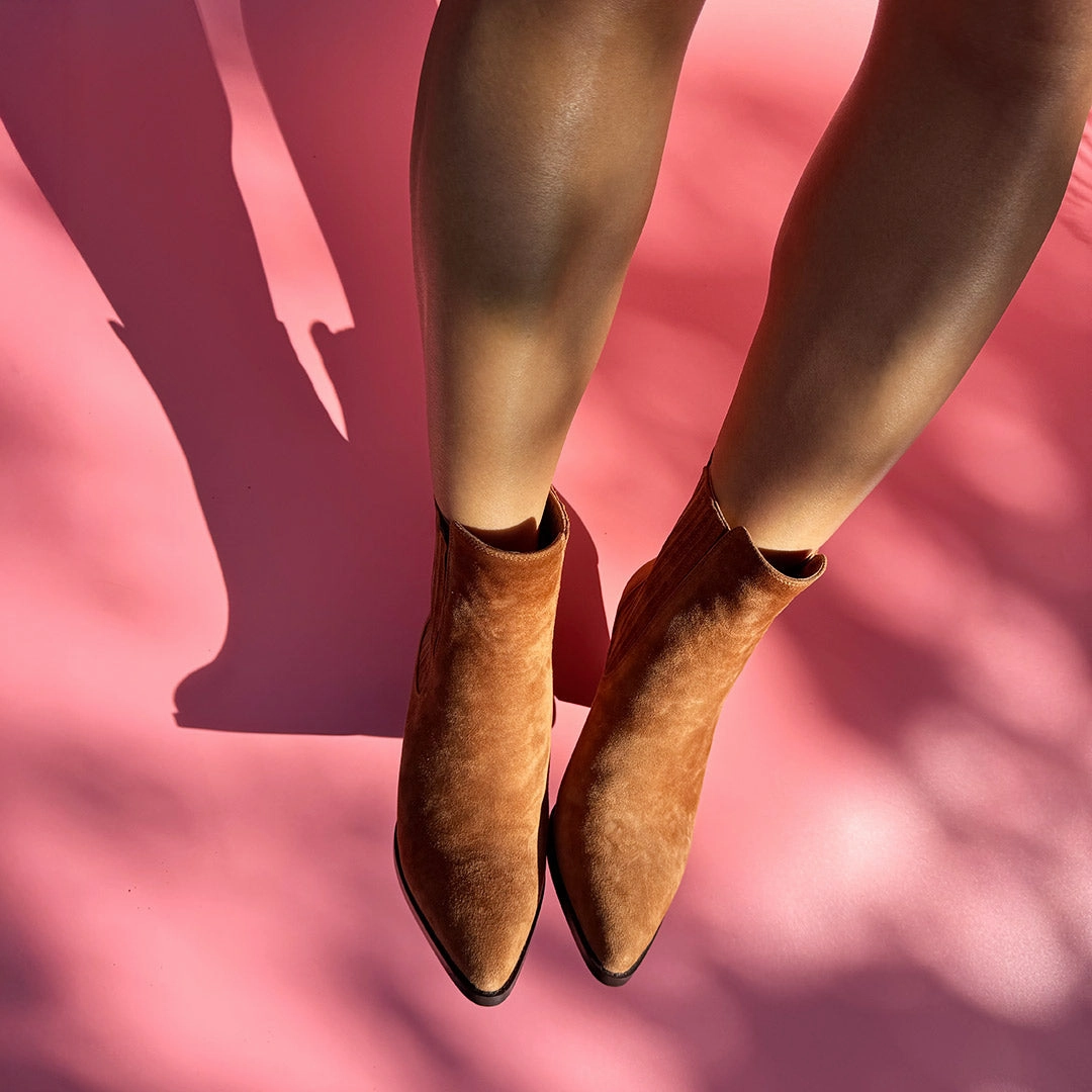 *JENNY BROWN - suede cowboy boots