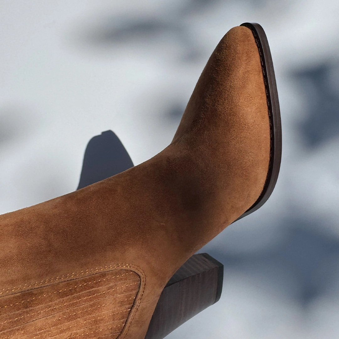 *JENNY BROWN - suede cowboy boots