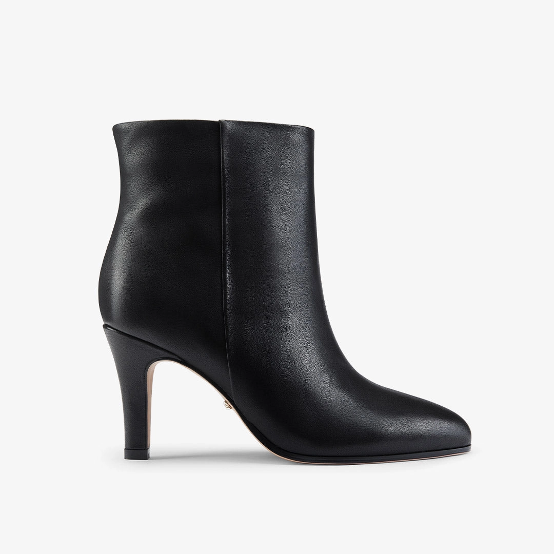 Leather Lug-sole Ankle Boots *TANYA - black leather ankle boots