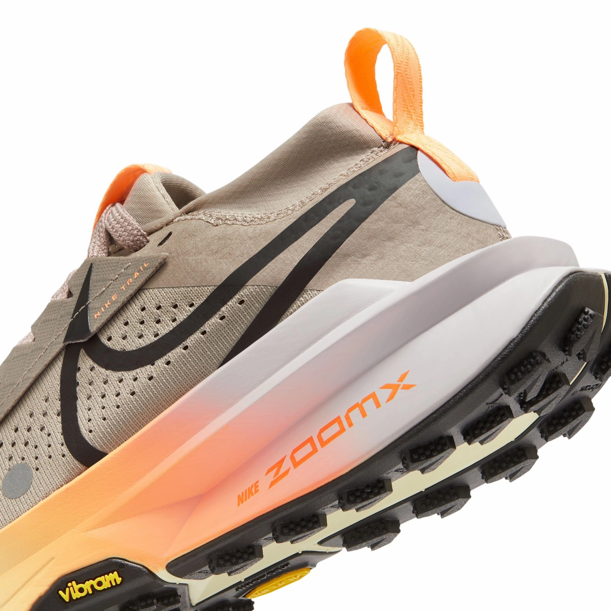 Nike Women's Zegama Trail 2