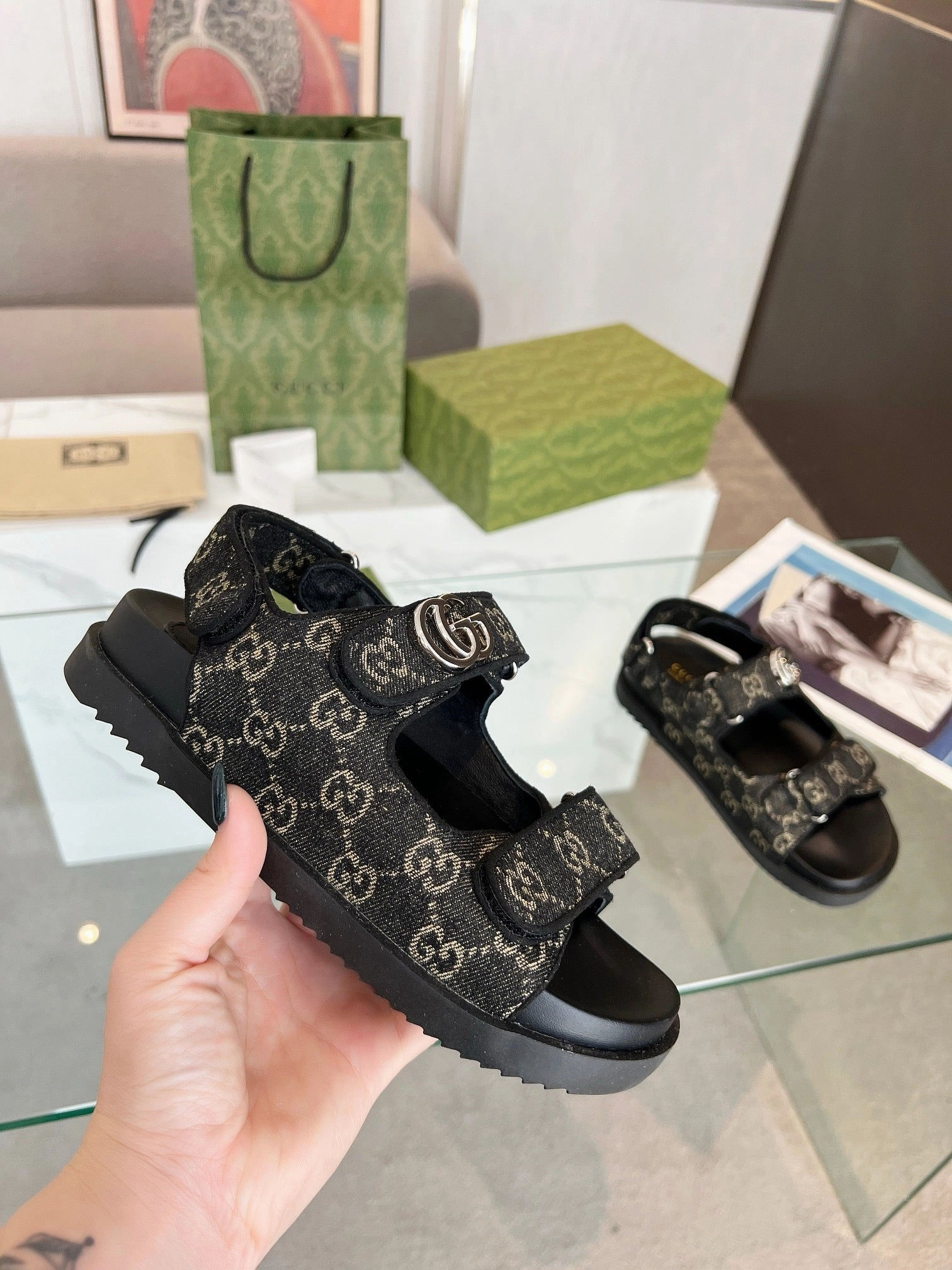 Flat Feet Tennis Shoes SE1338 Women's Double G Sandal / Size5-11