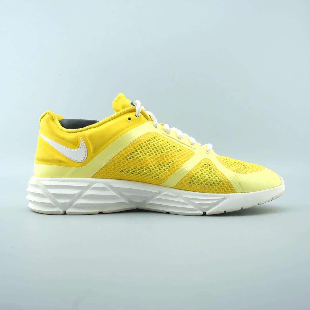 Nike Leather Tennis Shoes NIKE  LUNAR VICTORY