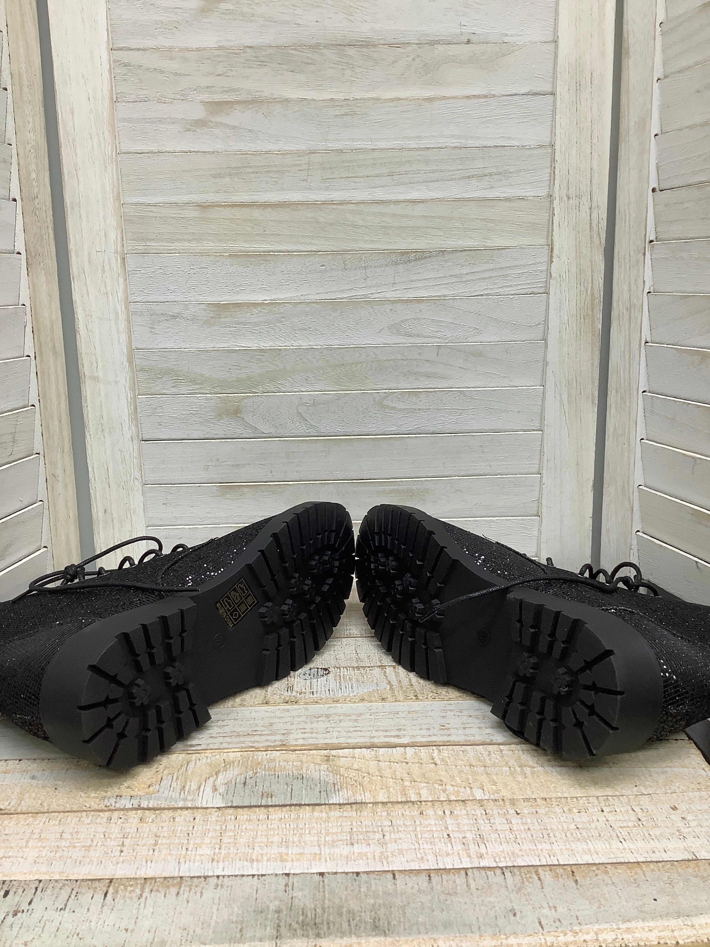 Boots Ankle Flats By Clothes Mentor In Black, Size: 8.5 Heeled Ankle Boots Uk