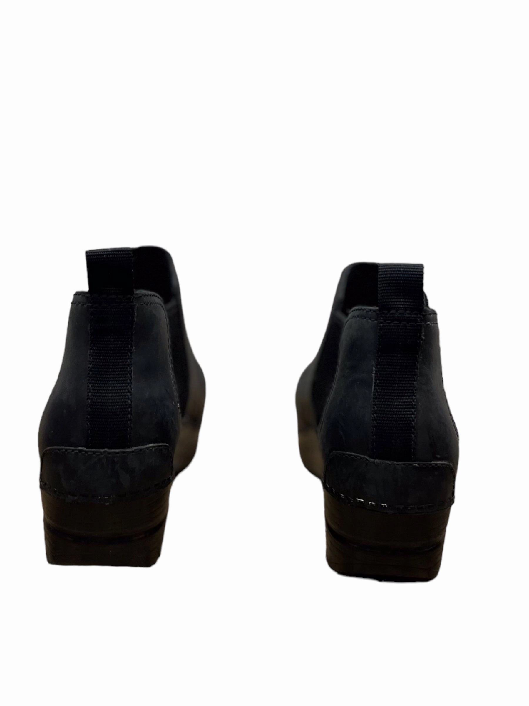 Ankle Cowgirl Boots Boots Ankle Flats By Dansko  Size: 7.5