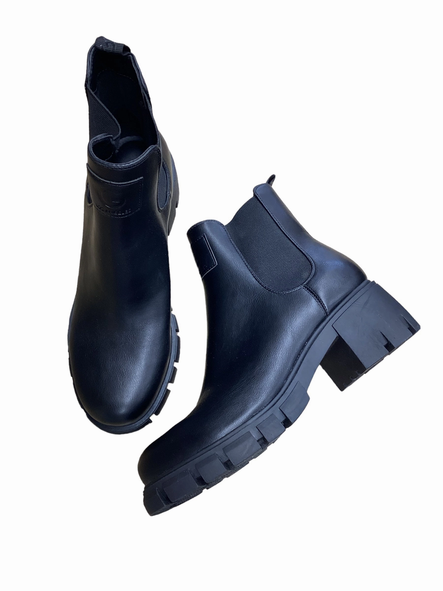 Best Way To Wear Ankle Boots Boots Ankle Flats By Guess  Size: 9.5