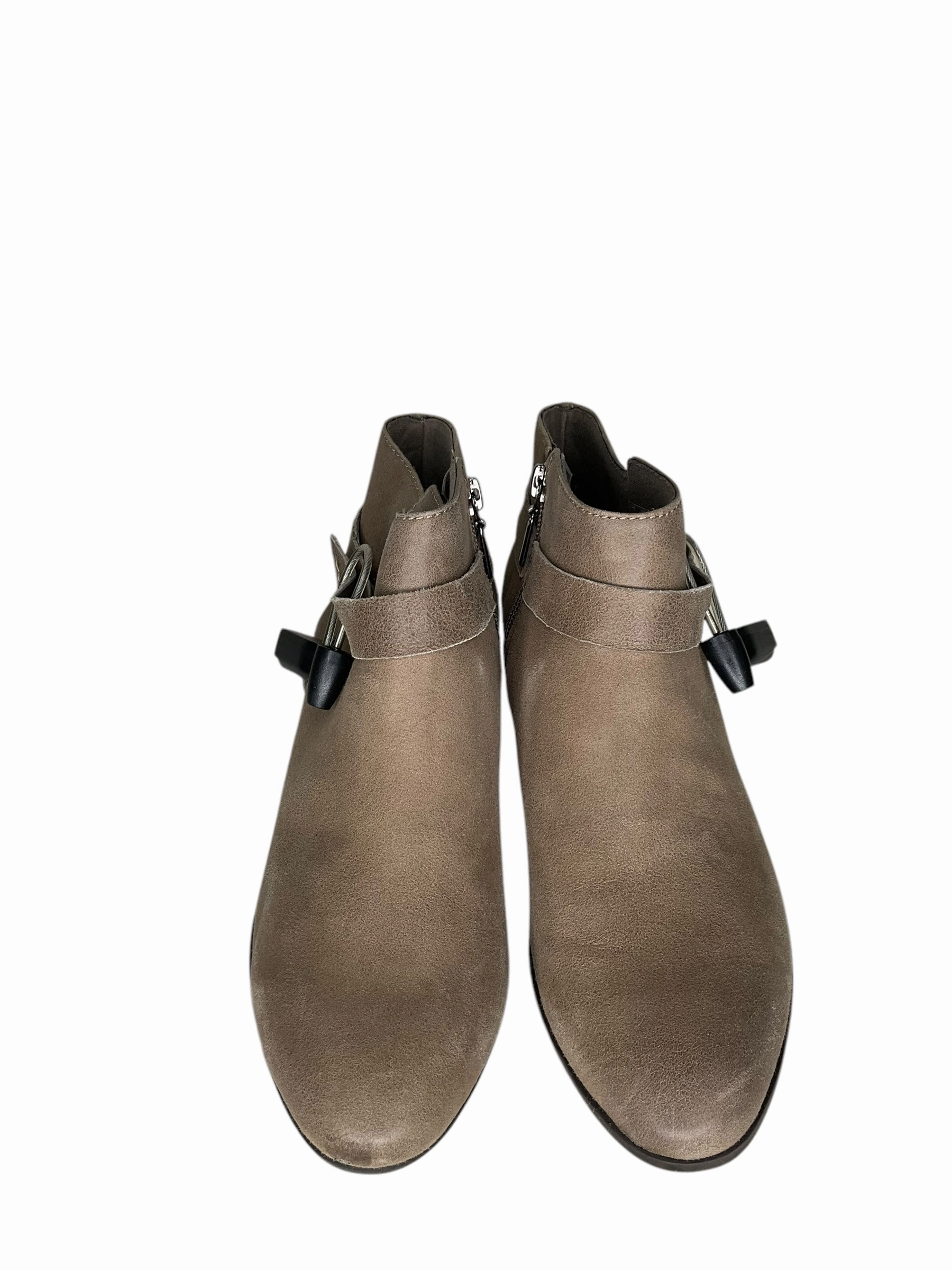 Arctic Excursion Ankle Boots Boots Ankle Heels By Clarks In Beige, Size: 7.5