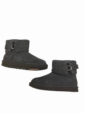 Above The Ankle Boots Boots Ankle Heels By Ugg  Size: 8