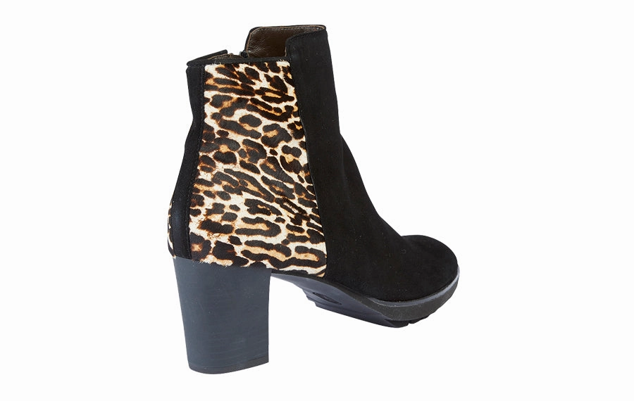 Br Zoomba Ankle Boots Size 41