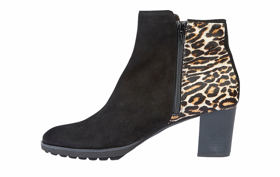 Br Zoomba Short Chunky Ankle Boots