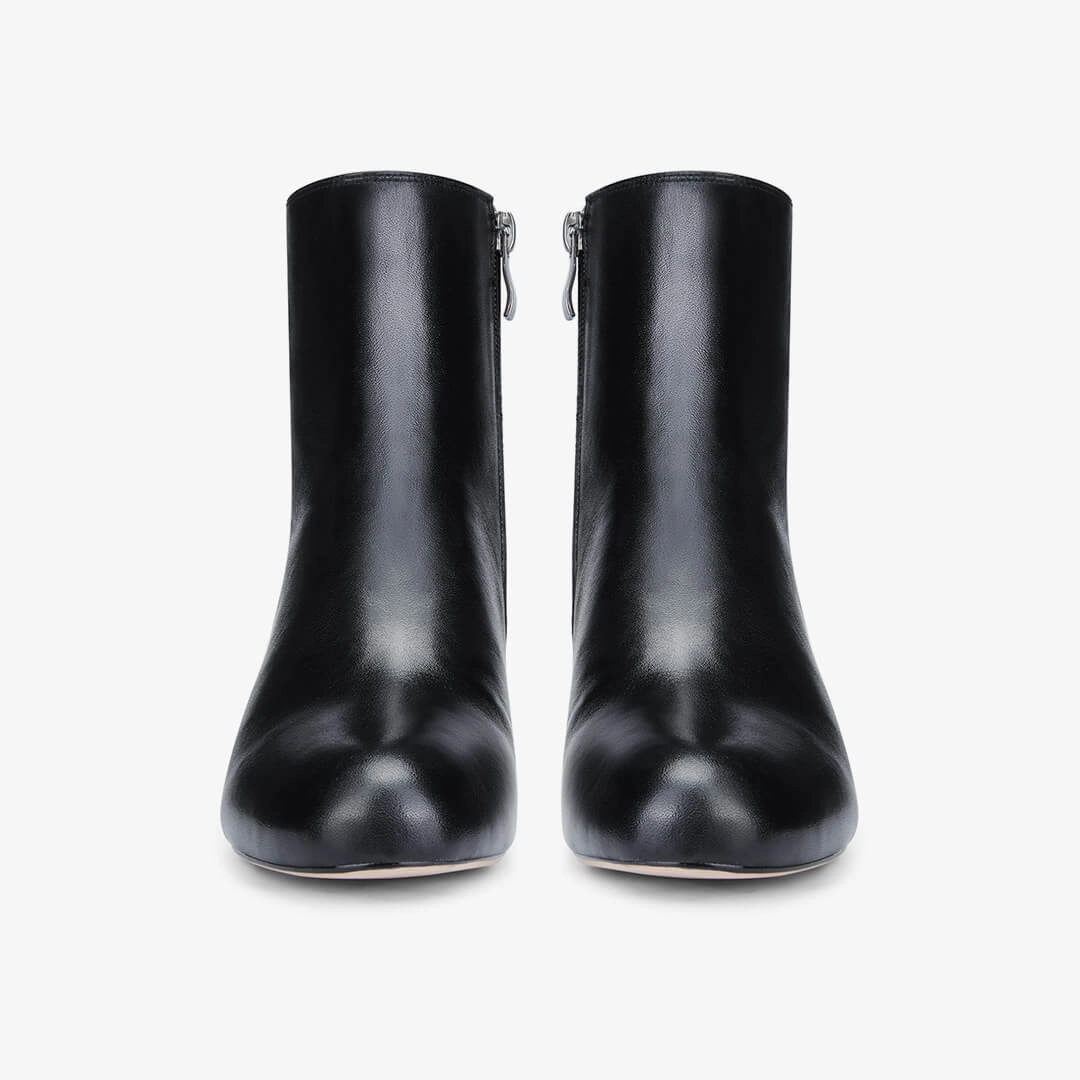 *AMATA - classic black ankle boots Ankle Boots Brogues