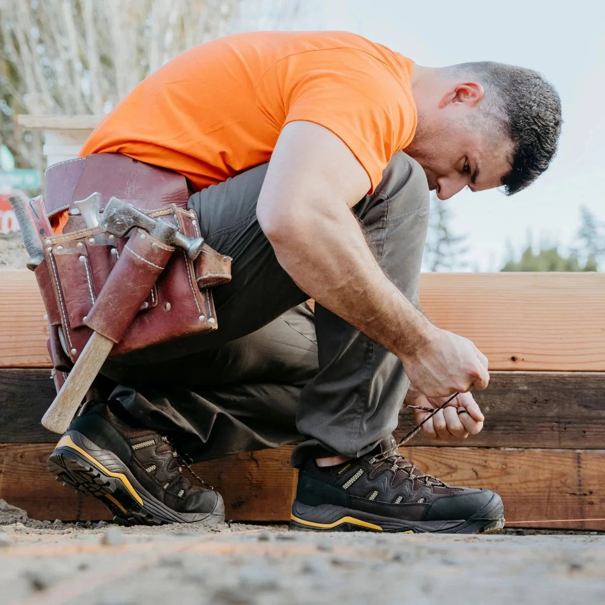 CHINOOK SIERRA LOW COMPOSITE TOE WATERPROOF HIKER BOOT MEN'S No Lace Work Boots