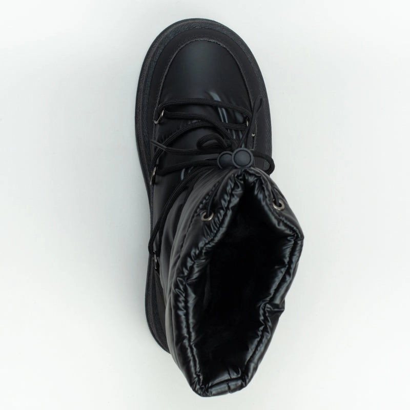 Chunky Snowboot Walking In Snow Boots