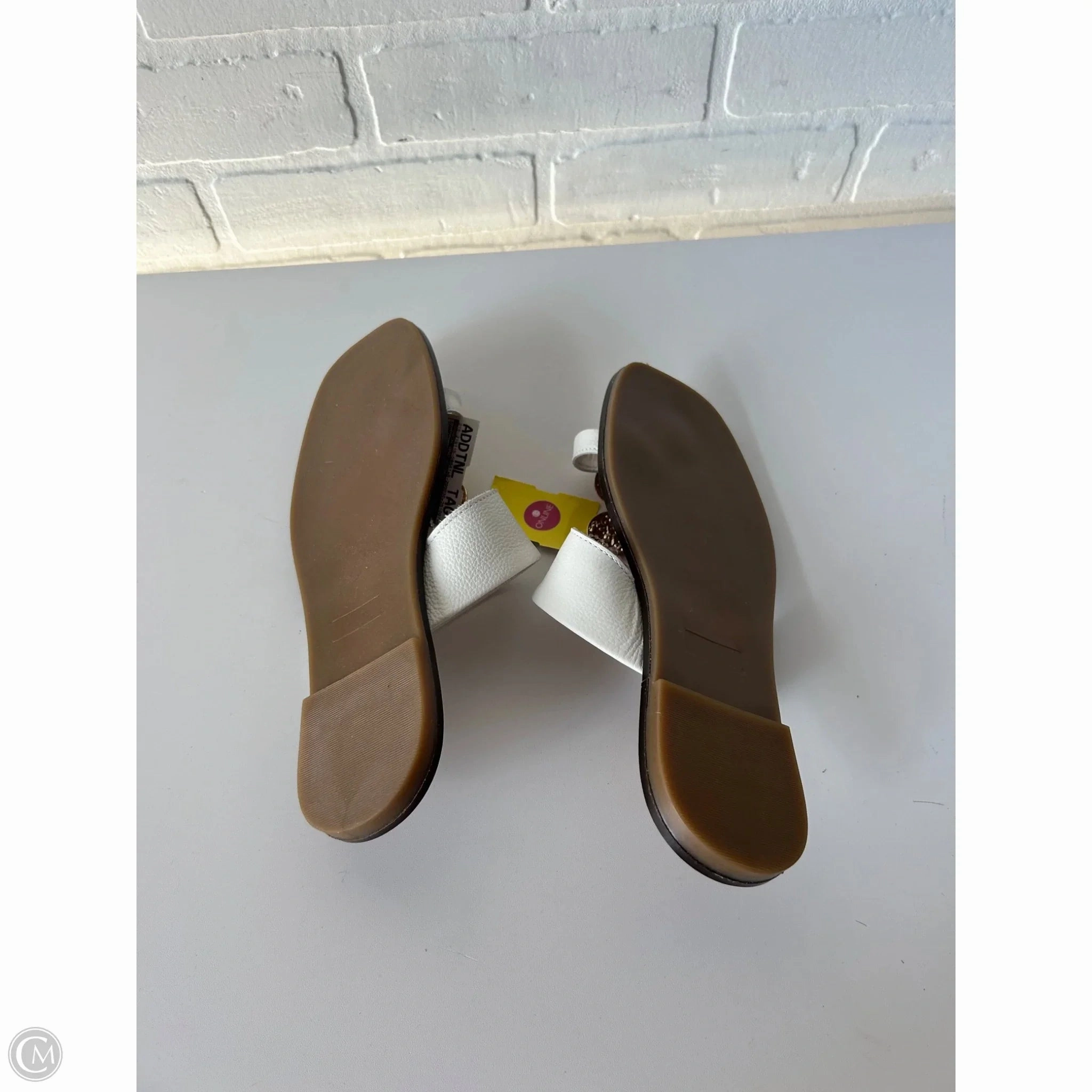 Sandals Flip Flops By Coach And Four In Brown & Cream, Size: 6.5 Kitten Heel Flip Flops