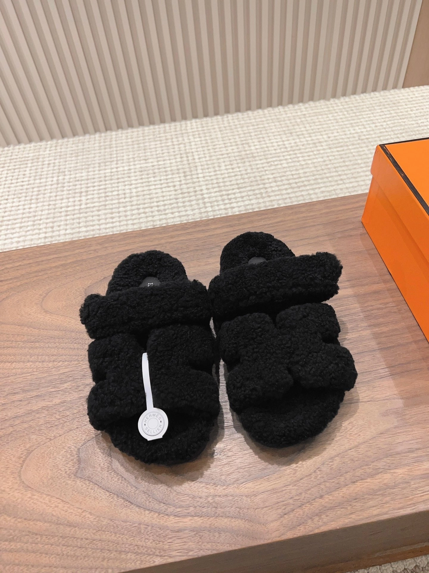 SE1234 H Chypre Sandal / Size5-10 Flat Shoes Narrow Feet