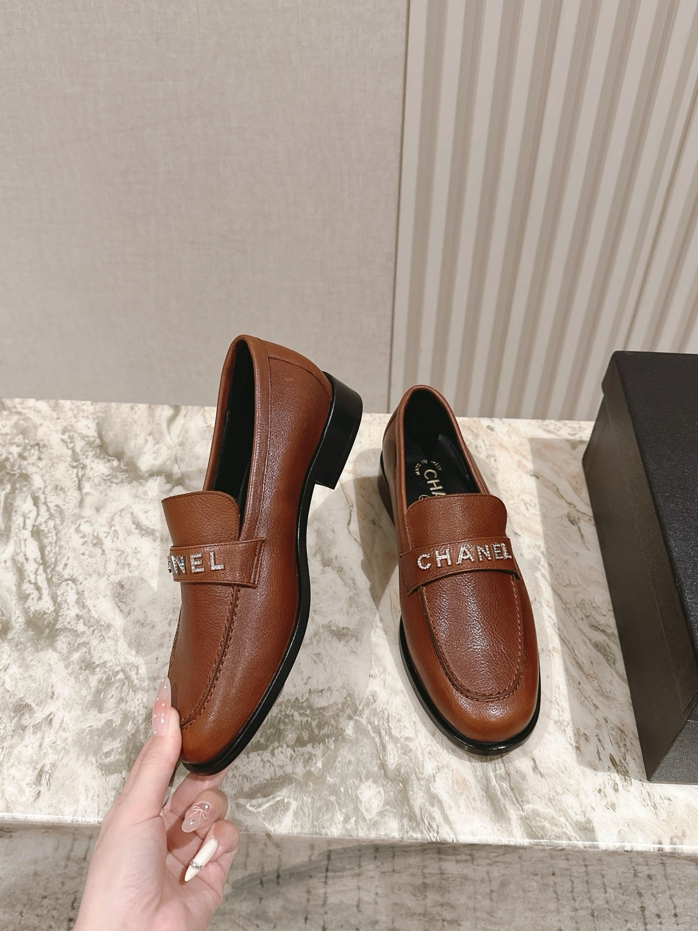 SE1708 Chanel Moccasins / Size5-11 Wide Toe Flat Shoes