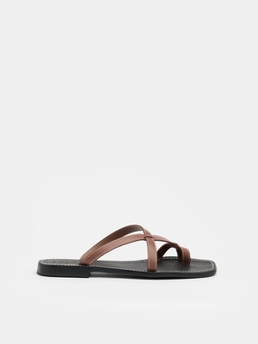 Cosmo Thong Cocoa Bullseye Slippers