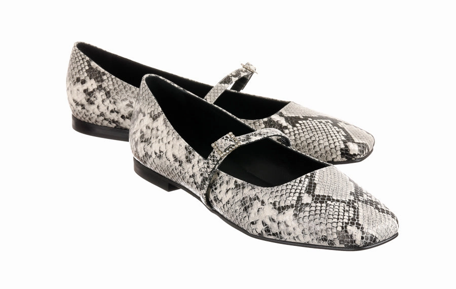 Shoes Platform Flat Dan Cobra