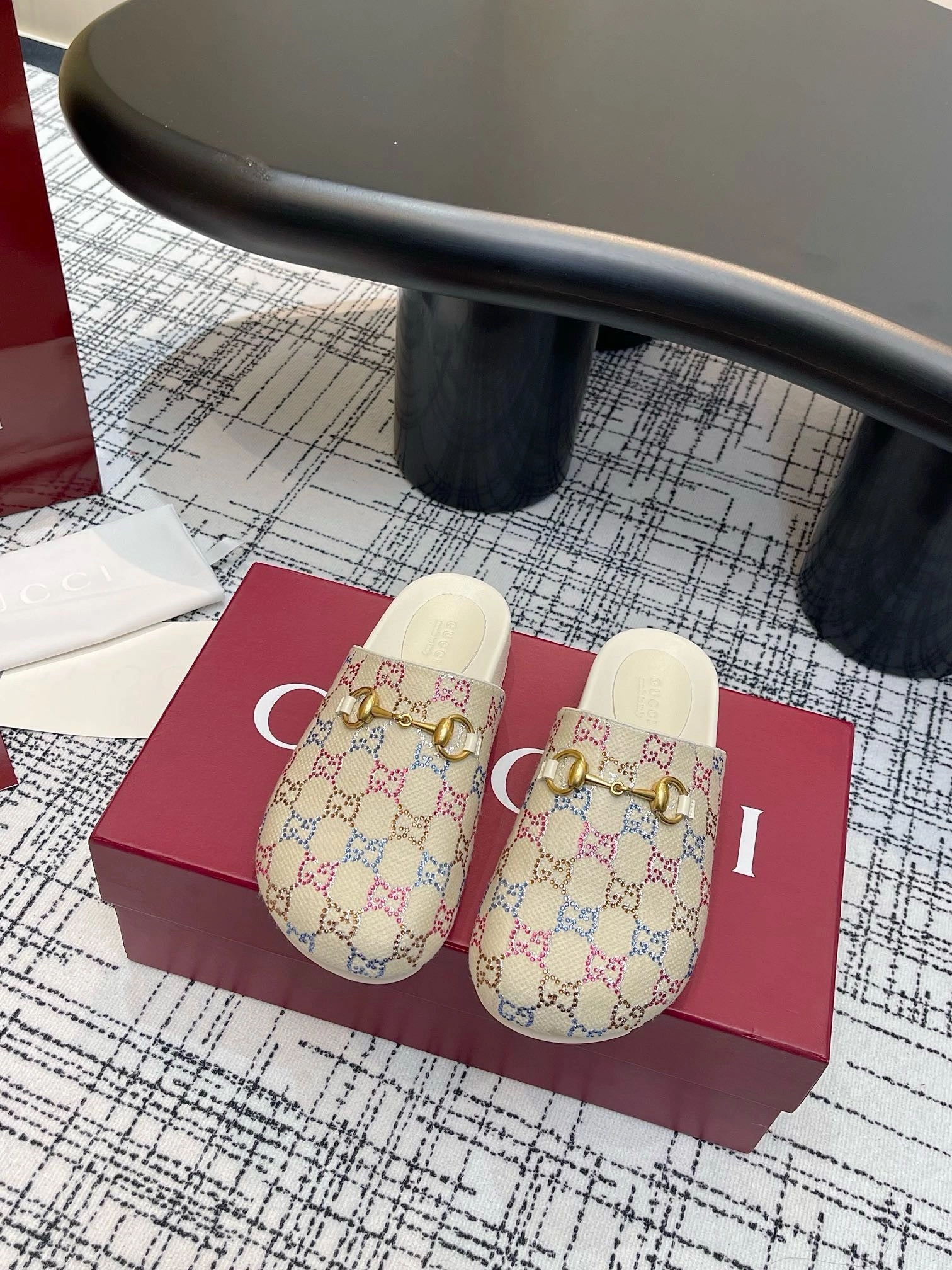 Flats That Look Like Pointe Shoes SE1635 Women's GUCCI Slipper with Crystal / Size5-9