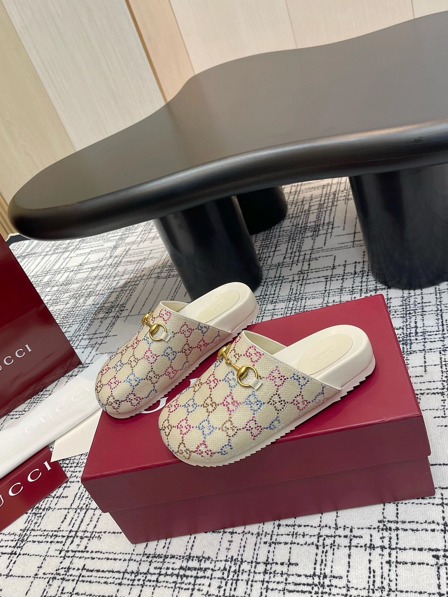 Flat Work Shoes With Arch Support SE1635 Women's GUCCI Slipper with Crystal / Size5-9