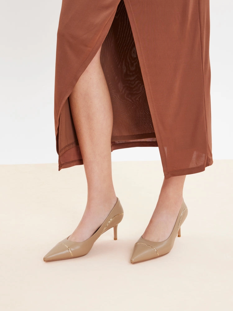 High Heeled Teens Viv Chain-Trimmed Pointed Leather Heels