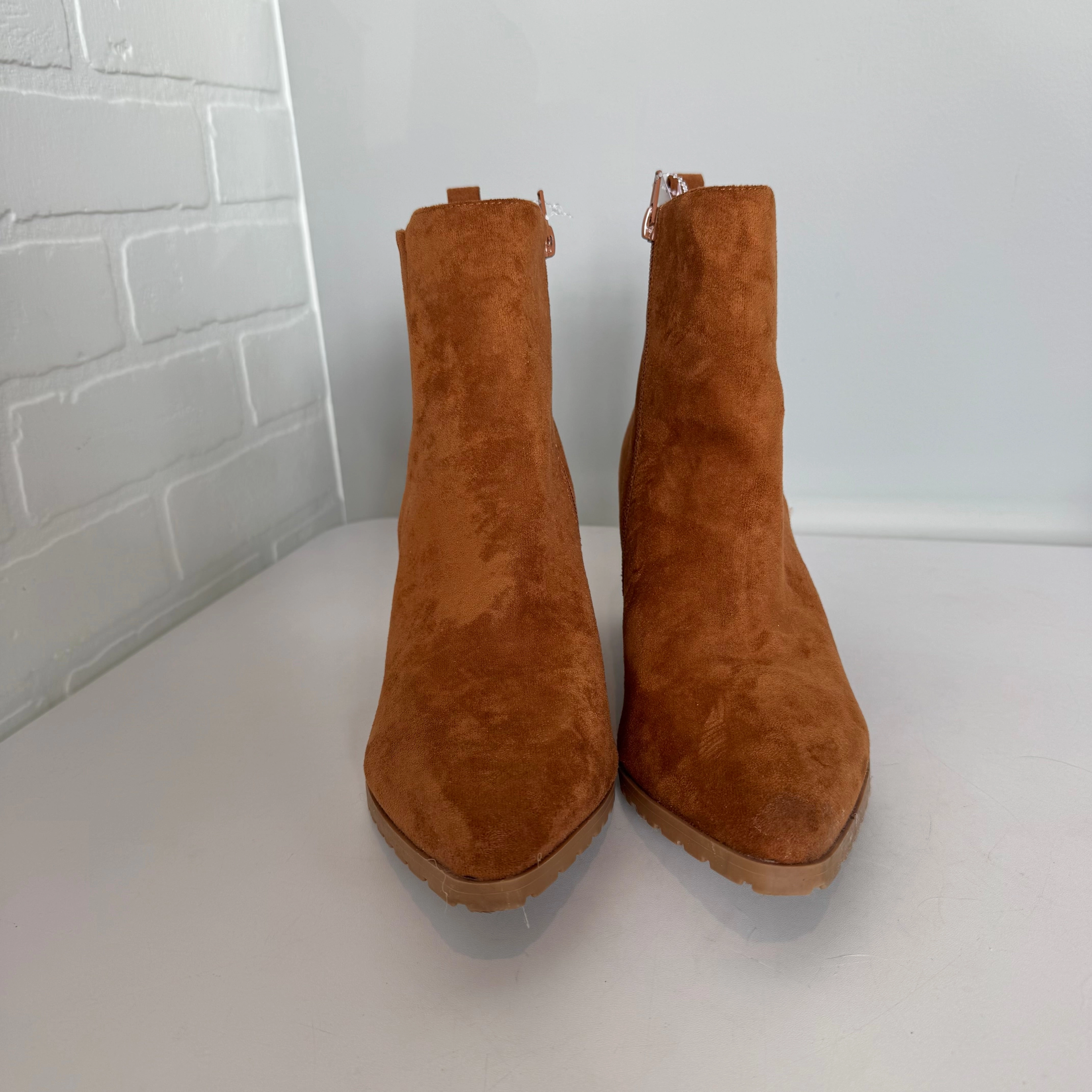 Best Winter Ankle Boots Boots Ankle Heels By Maurices In Brown, Size: 9