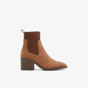 Chelsea Boots With Shorts Charliize2.0