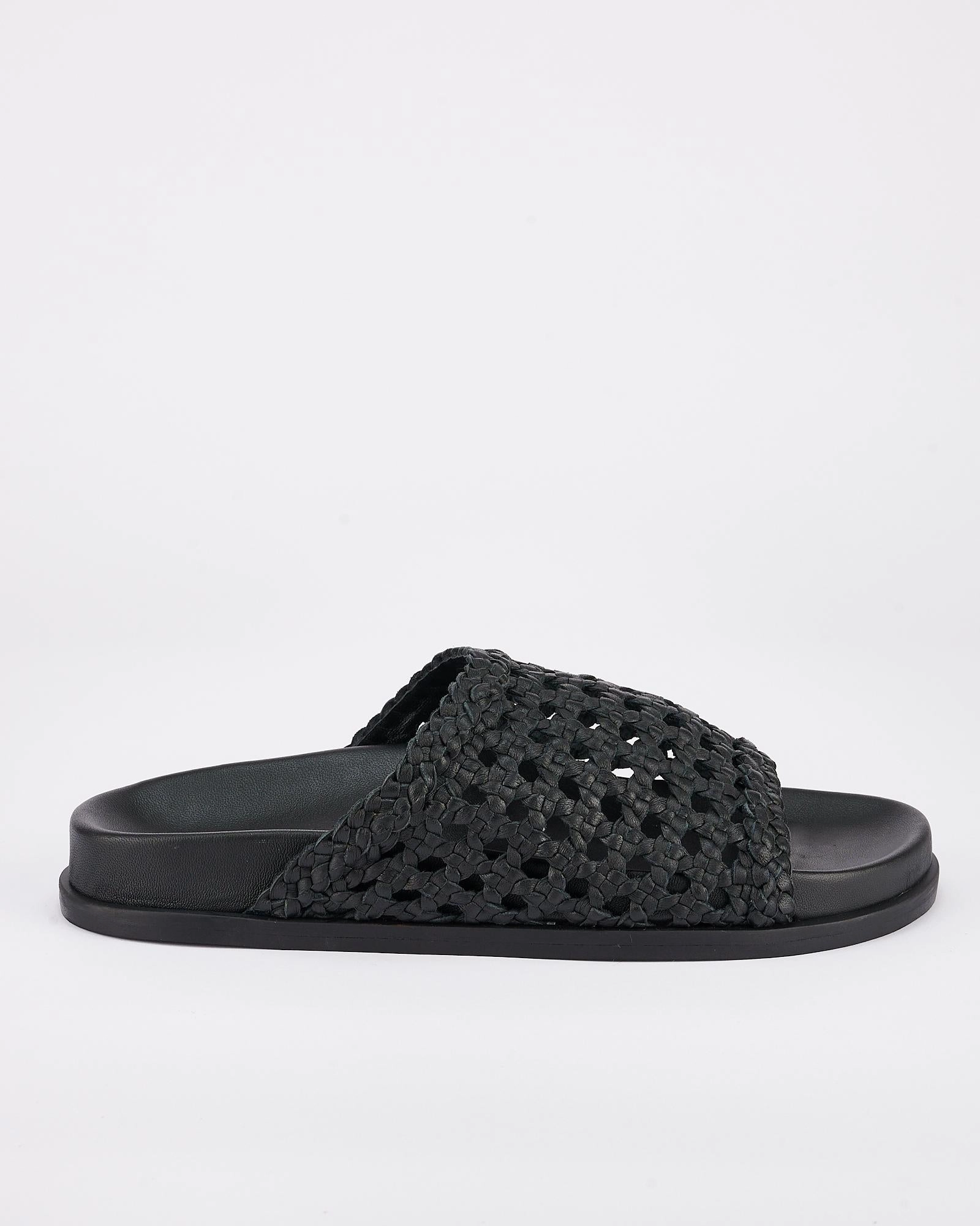 Macra Footbed Black Slippers At Jcpenneys