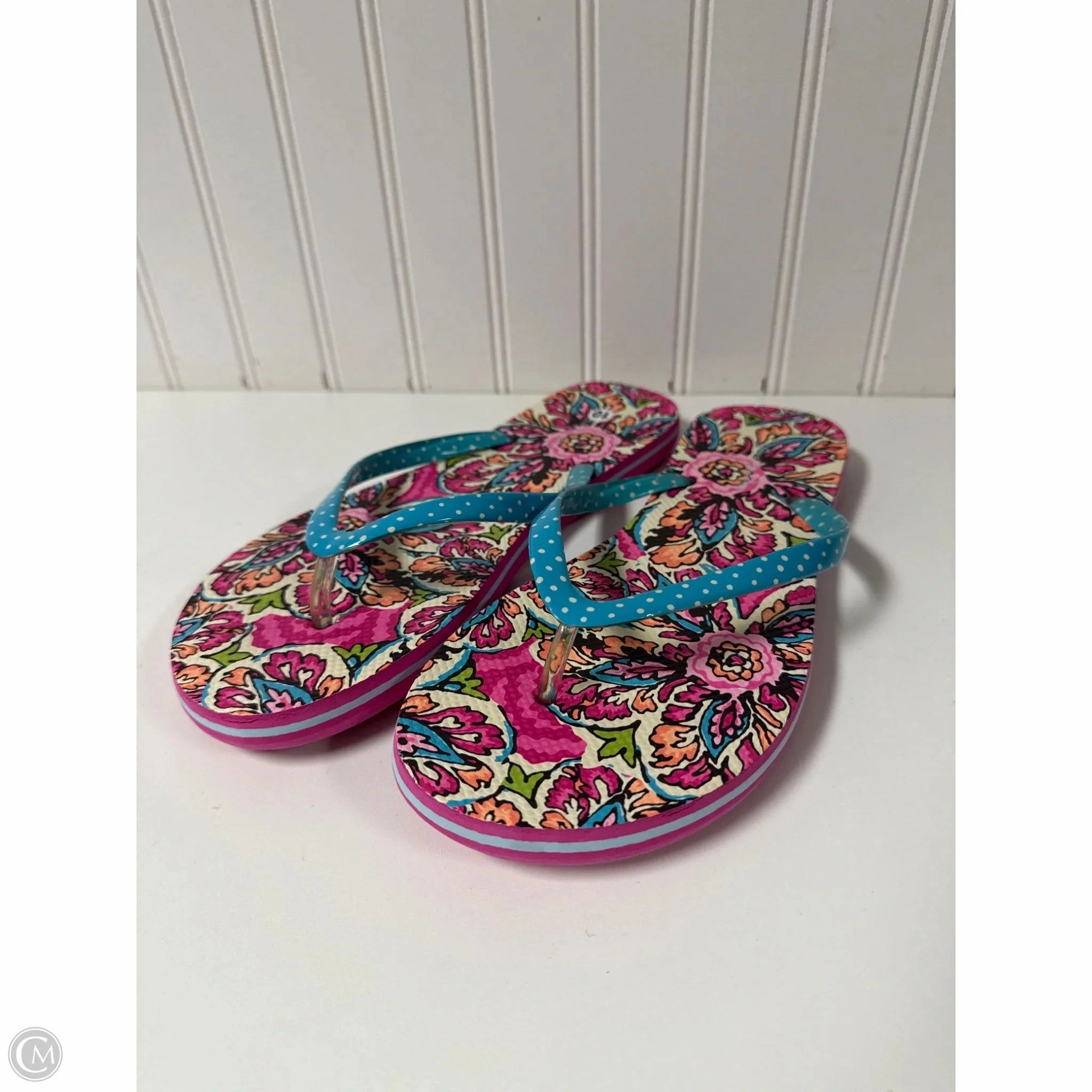 Toes Hanging Over Flip Flops Sandals Flip Flops By Vera Bradley In Pink, Size: 10