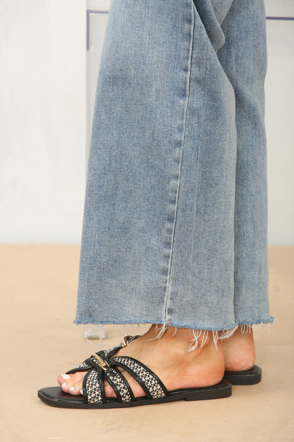 Best Shoe Pads BLACK DESIGNER TRIM DETAIL RAFFIA STRAP SANDALS