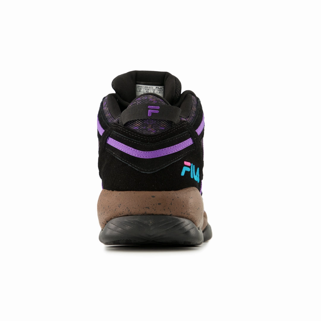 FILA - Men's Stackhouse Spaghetti Shoes (1BM01269 972) Basketball Shoes With Writing On Them