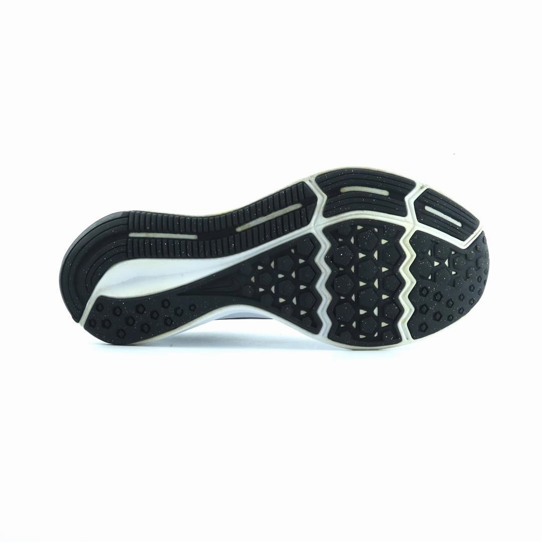 Nike Cortez Basic Shoe NIKE DOWNSHIFTER 8