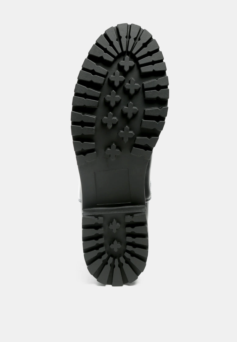 Comfort Craftsman Chelsea Boots frothy buckled ankle boots with croc detail