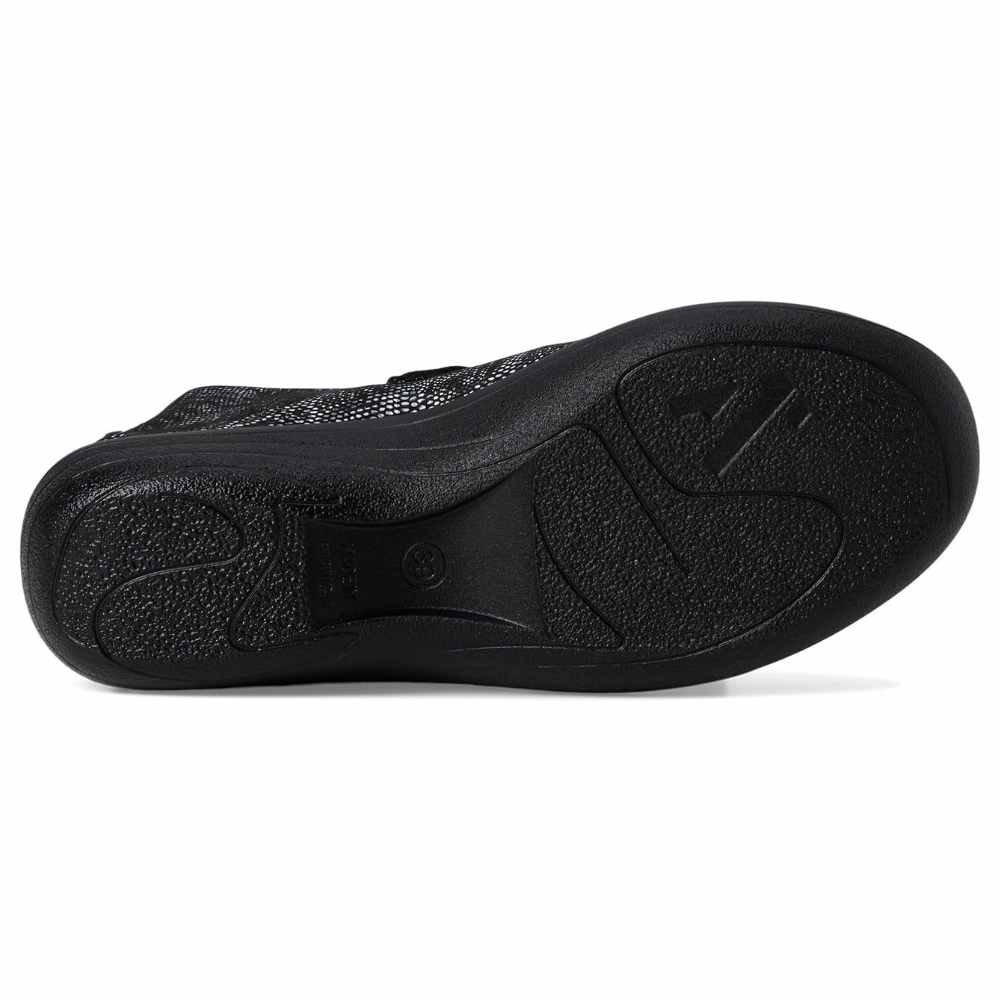 Big Girls Mary Jane Shoes Arcopedico Estrela Black Palm Mary Jane (Women's)