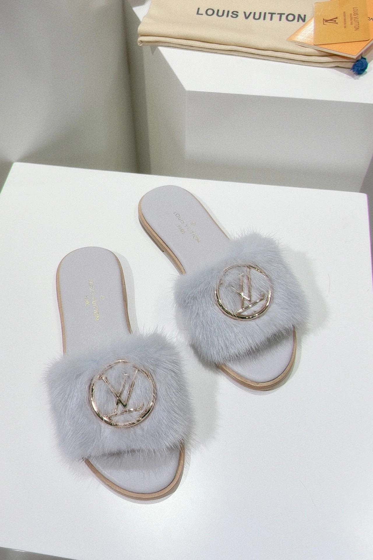 SE1173 LB Mink Fur Flat Mule / Size5-12 Flat Pointed Shoes