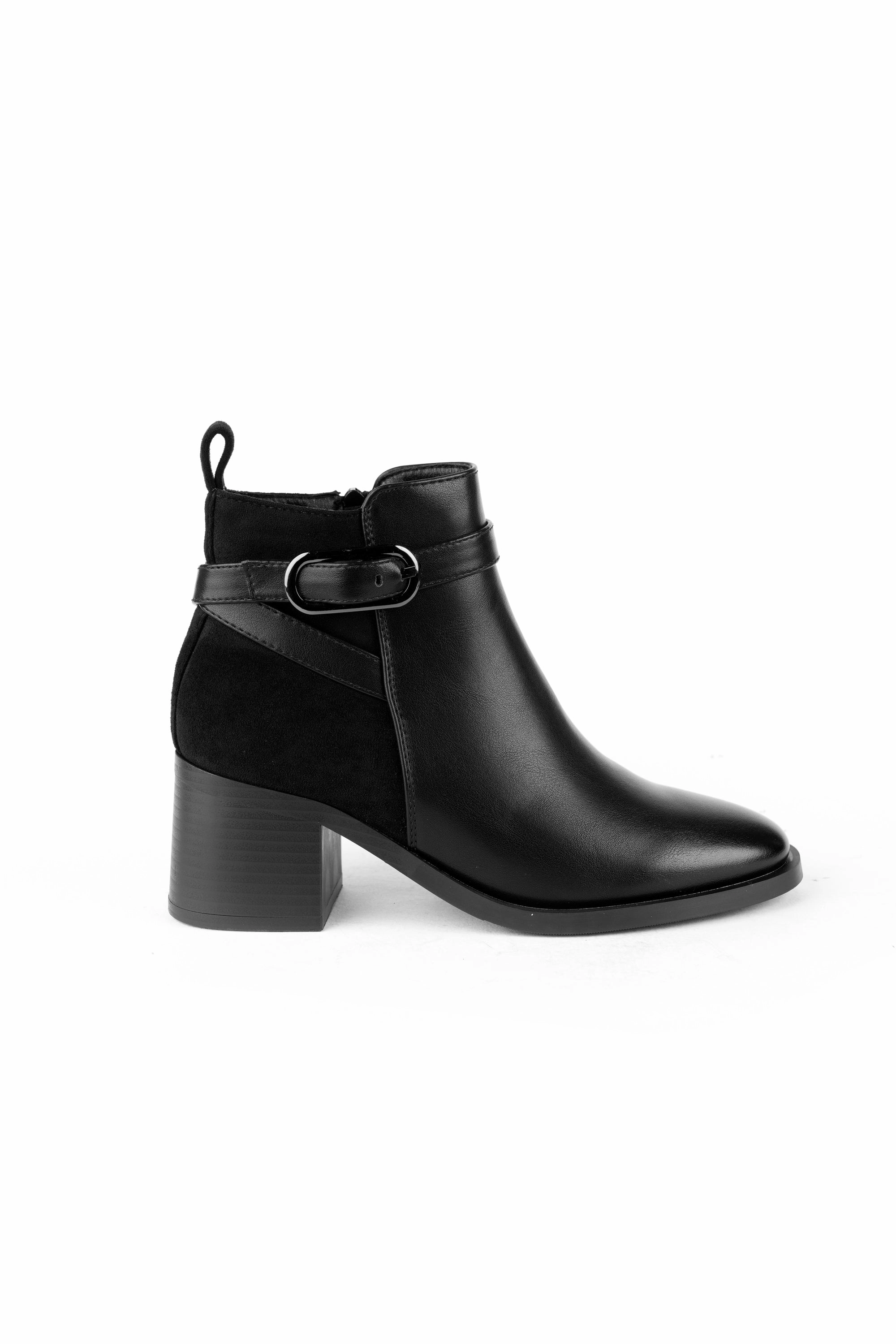 The Debbie Boot 01-5602 Celebrities With Ankle Boots