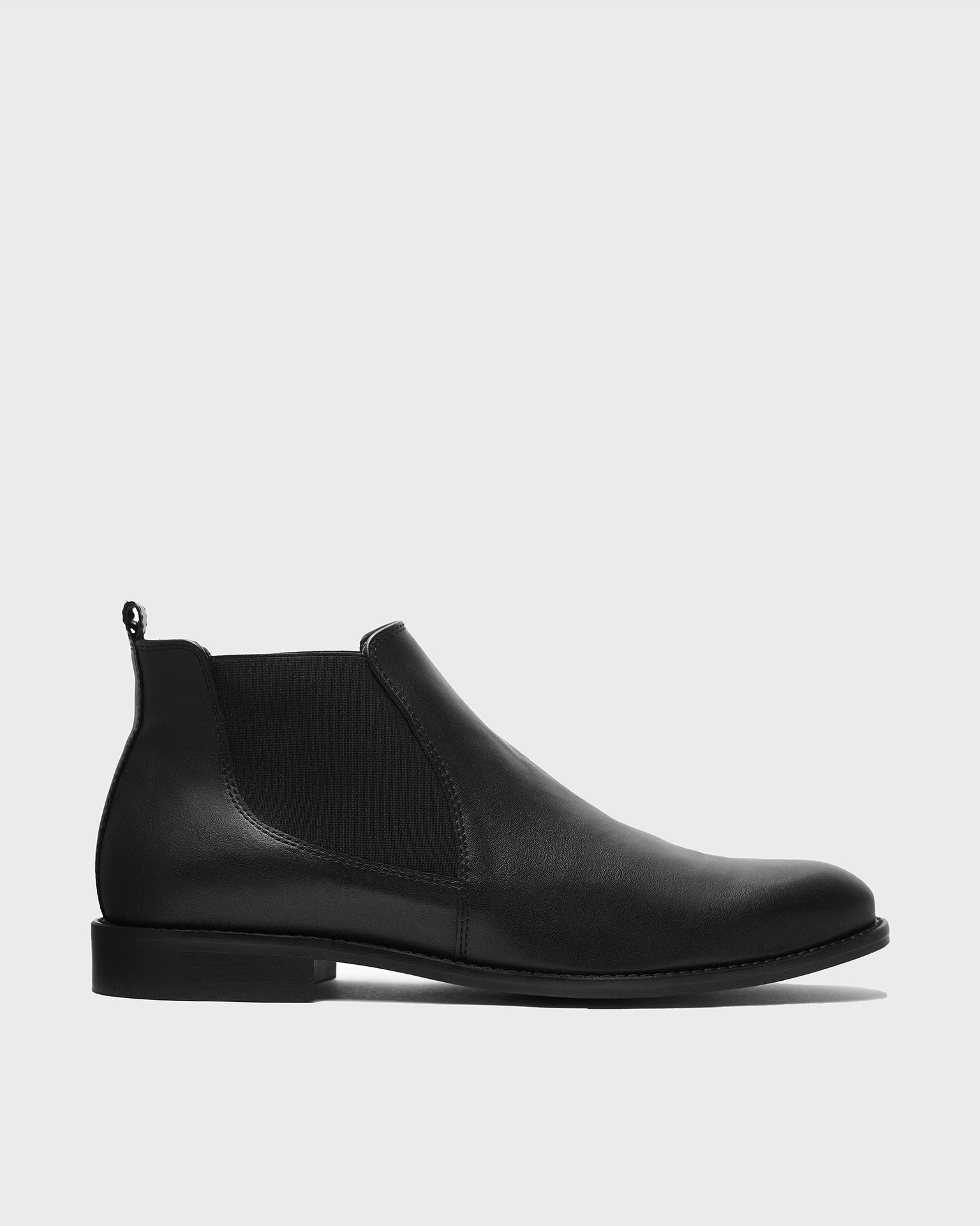 Chelsea Boots With Formals Dean Chelsea Boots made of vegan grape leather