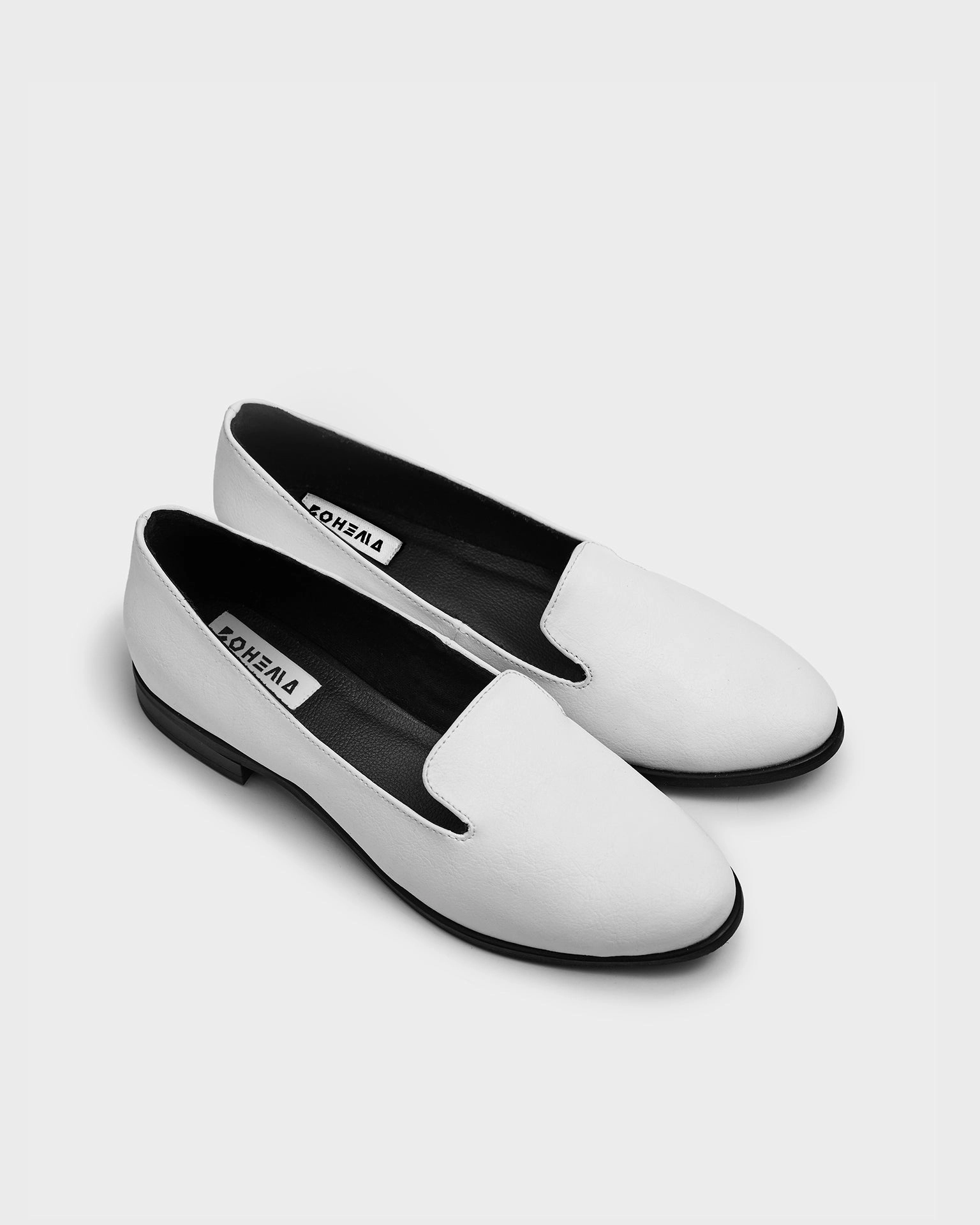 Lords White Loafers made of grape leather Vegea Beige Flat Shoes