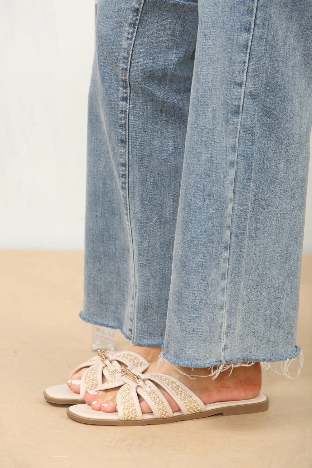 CREAM DESIGNER TRIM DETAIL RAFFIA STRAP SANDALS Flat Shoes Com