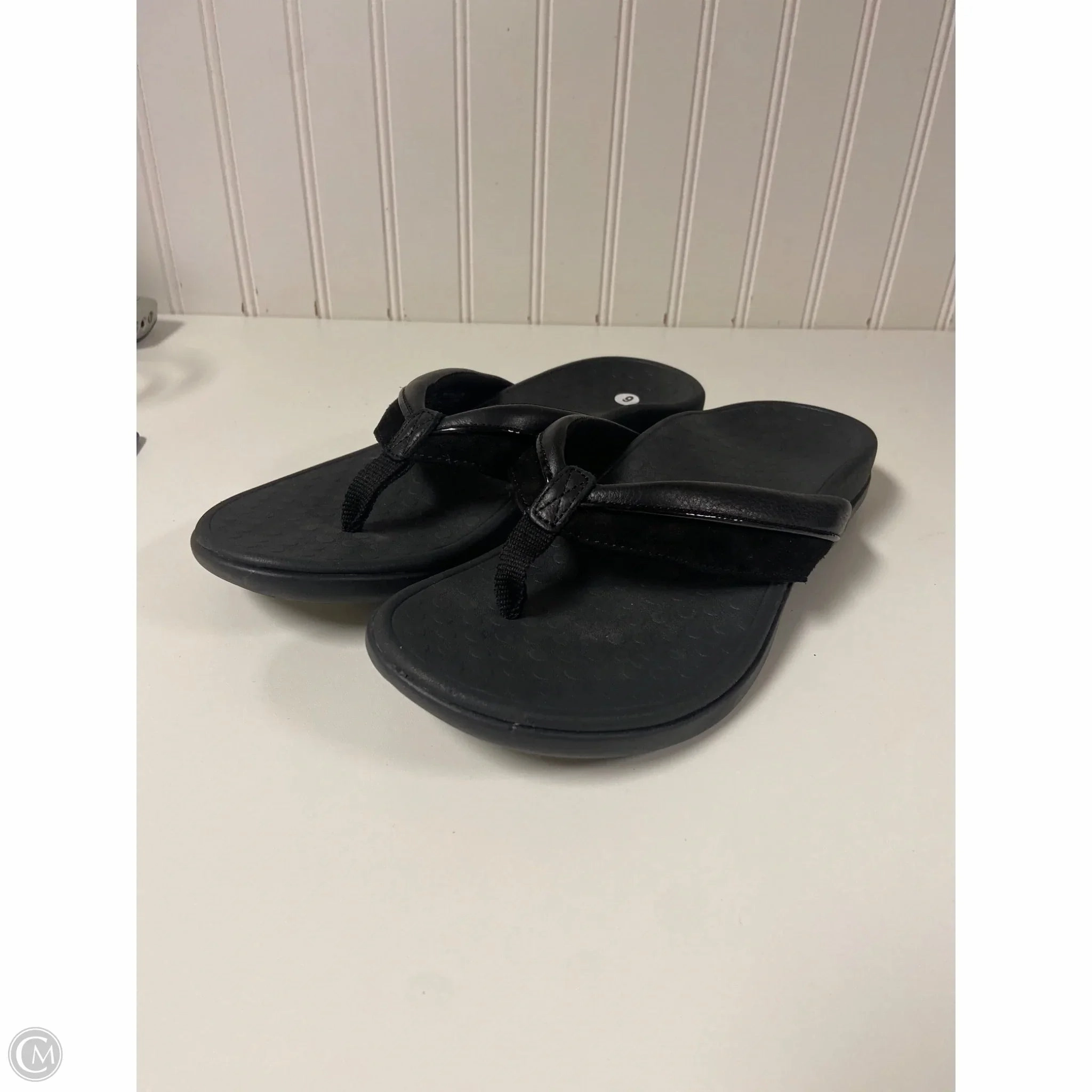 Aesthetic Flip Flops Sandals Flip Flops By Vionic In Black, Size: 9