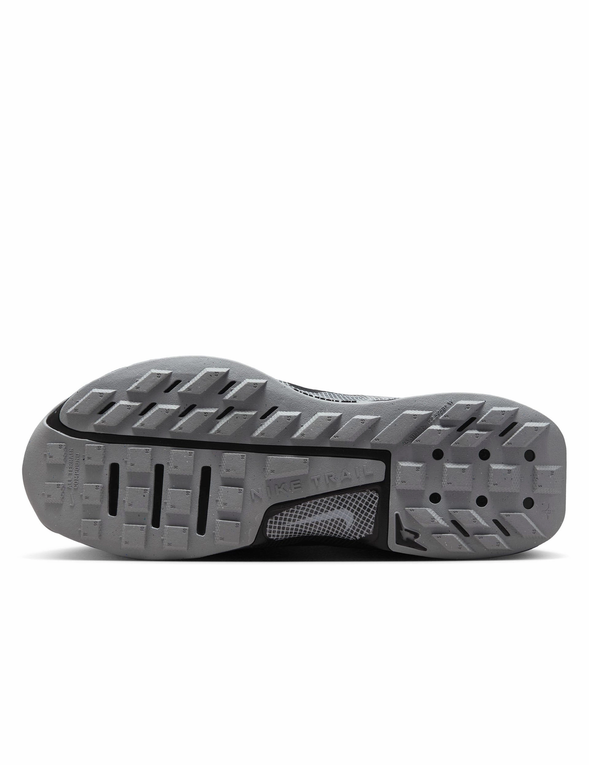 V Trail Shoes Juniper Trail 3 Shoes - Black/Wolf Grey/Photon Dust