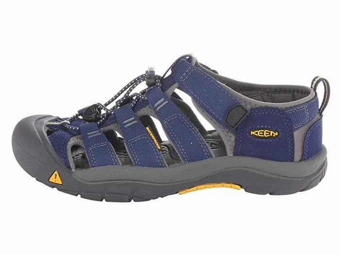 Newport H2 (Big Kid) Running And Track Shoes