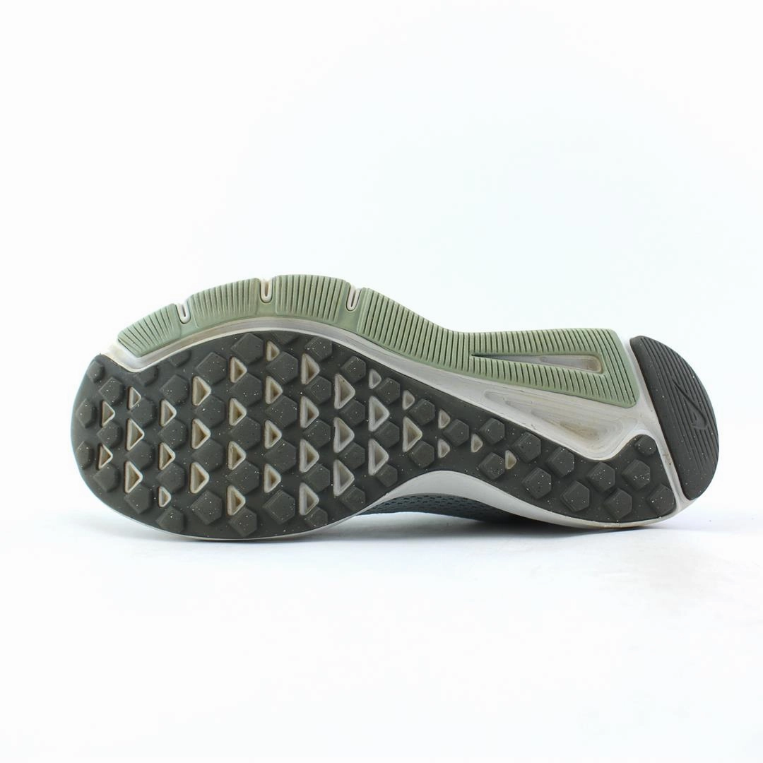 NIKE QUEST 2 Nike Phantom Turf Shoes