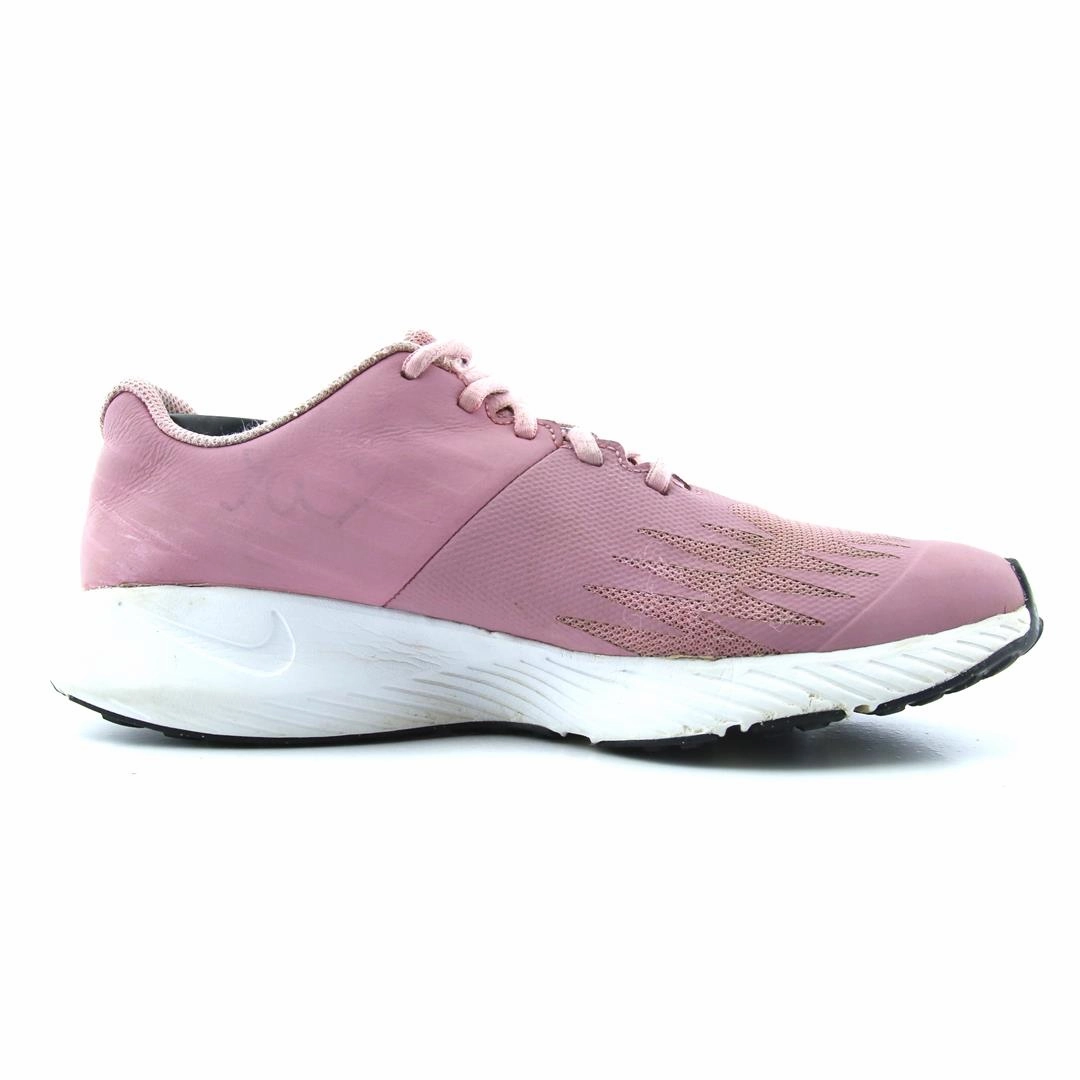 Angel Reese Shoes Nike NIKE STAR RUNNER