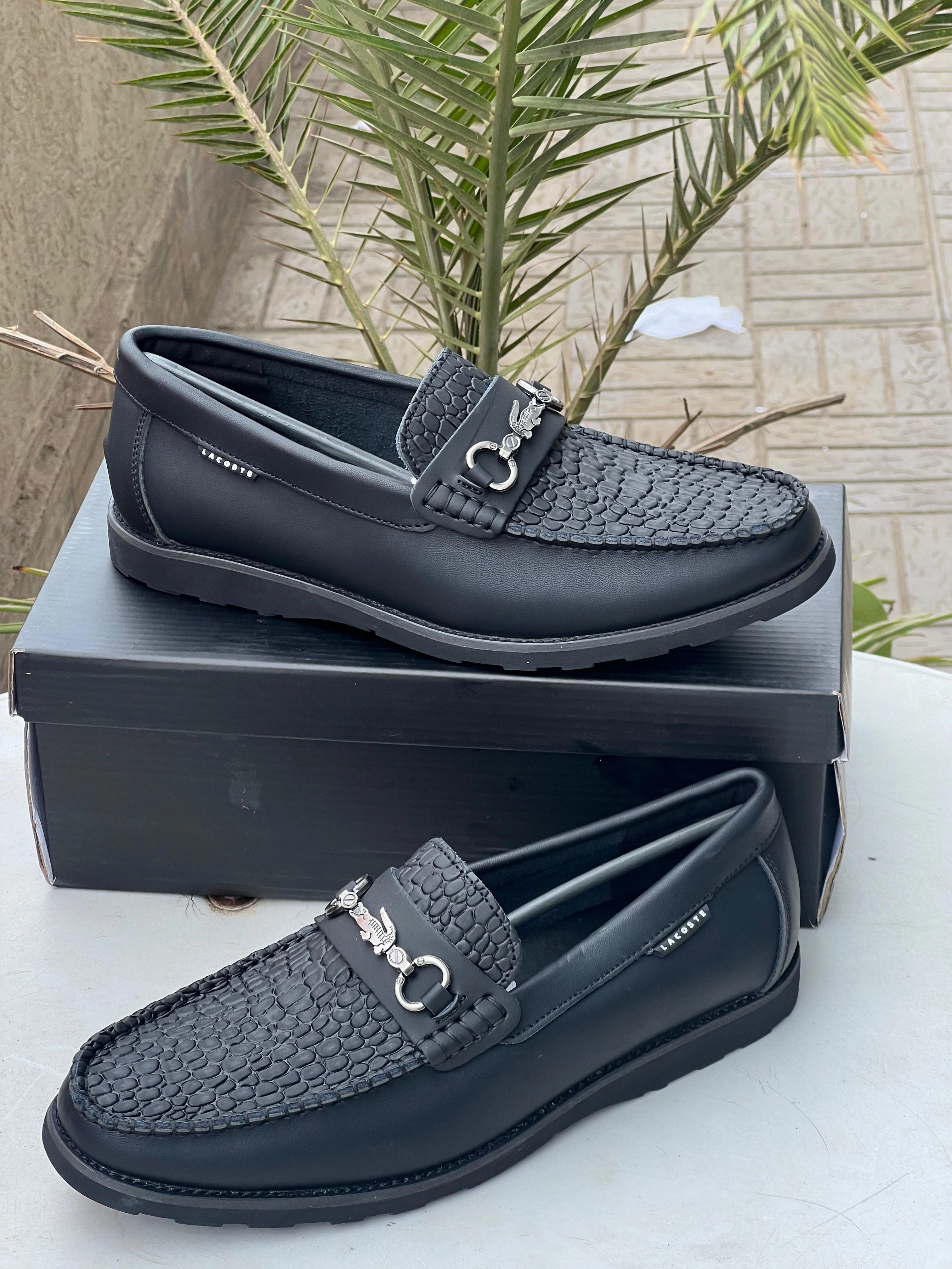 Loafers Size 9 Lacoste Mens Loafers  Black Textured Leather with Signature Detailing