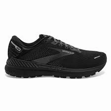 Novablast 4 Running Shoe Brooks Women's Adrenaline 22