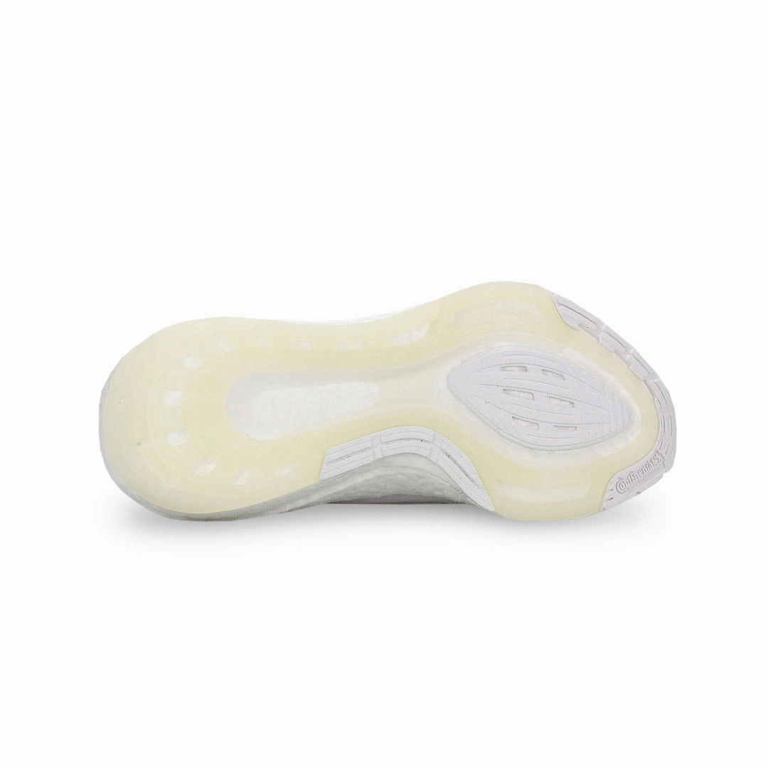 Feet Running Shoes adidas - Women's Ultraboost 22 Shoes (GX5590)