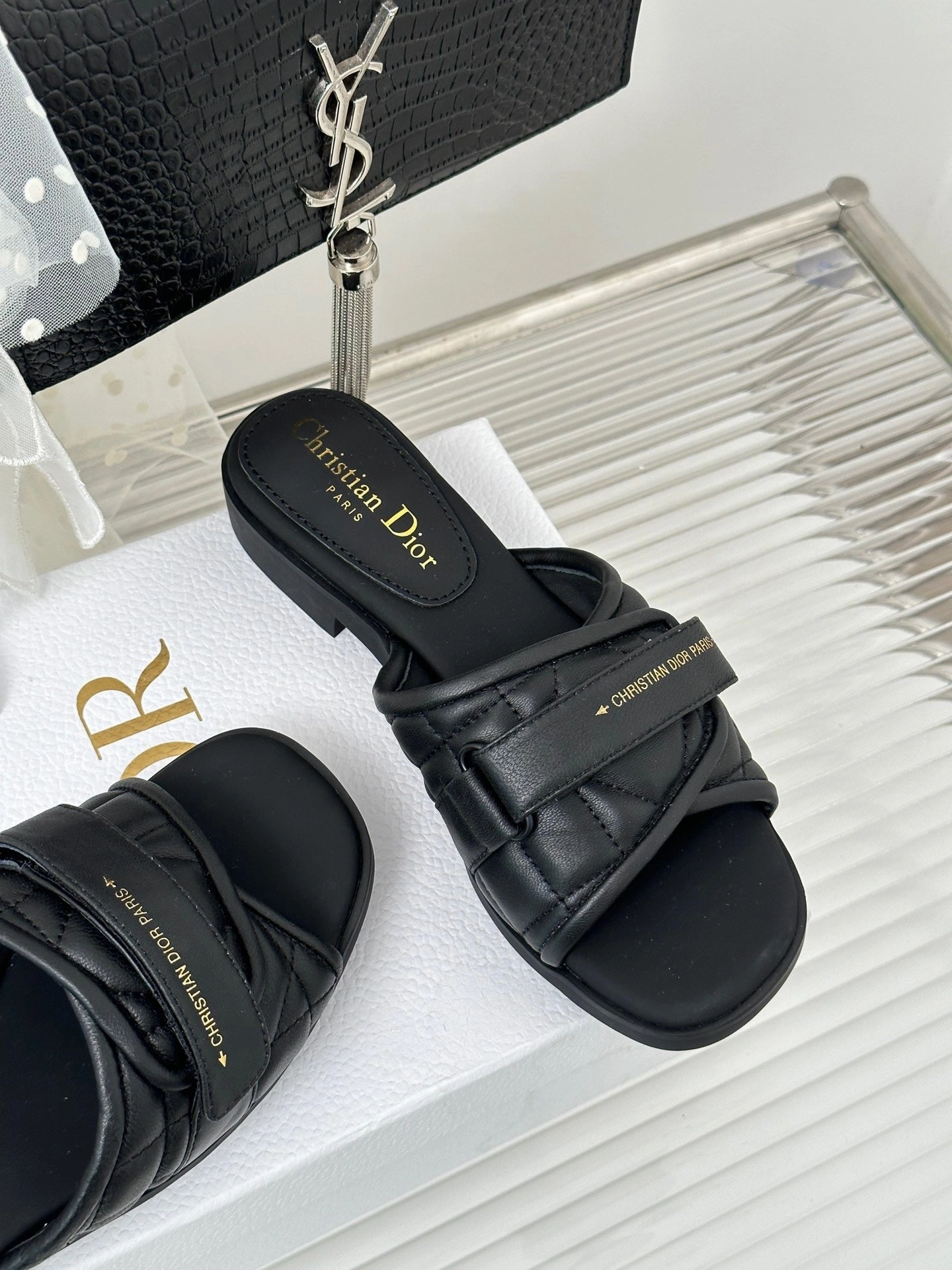 SE1172 Dio(r)evolution Slide / Size5-9 Flat Shoes To Wear With Wide Leg Pants