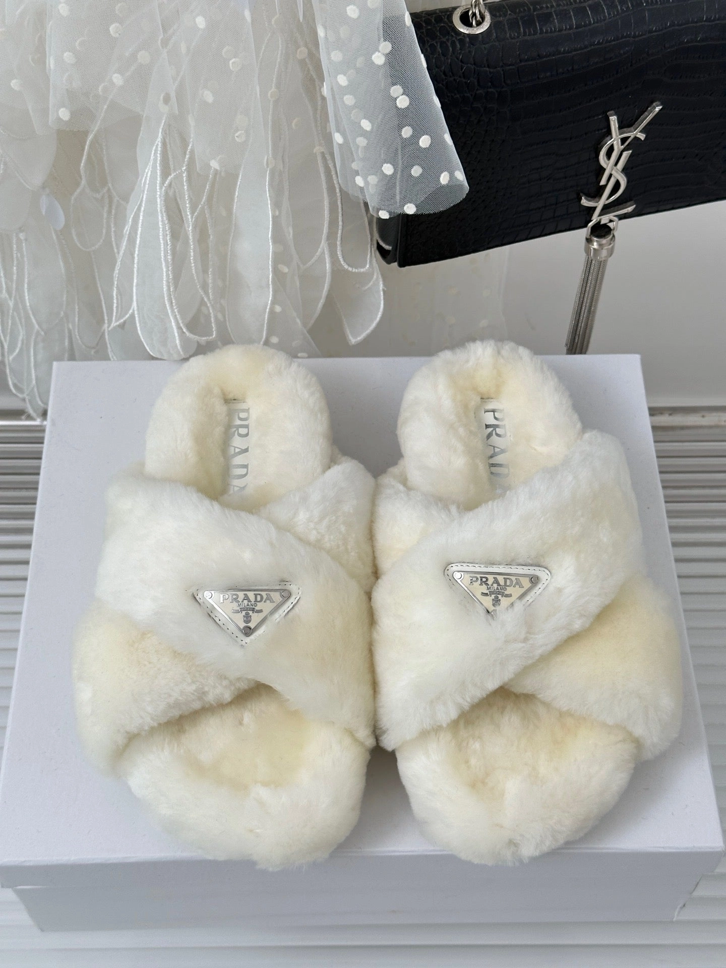 SE1175 PD Shearling Sandals / Size5-9 Net Flat Shoes