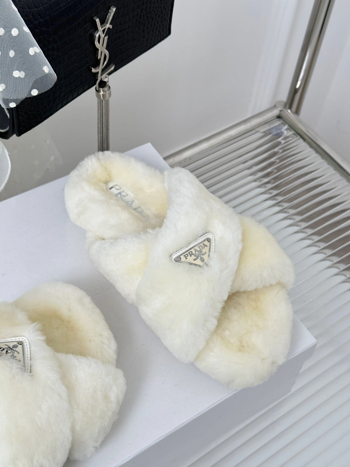 SE1175 PD Shearling Sandals / Size5-9 Flat Comfy Work Shoes