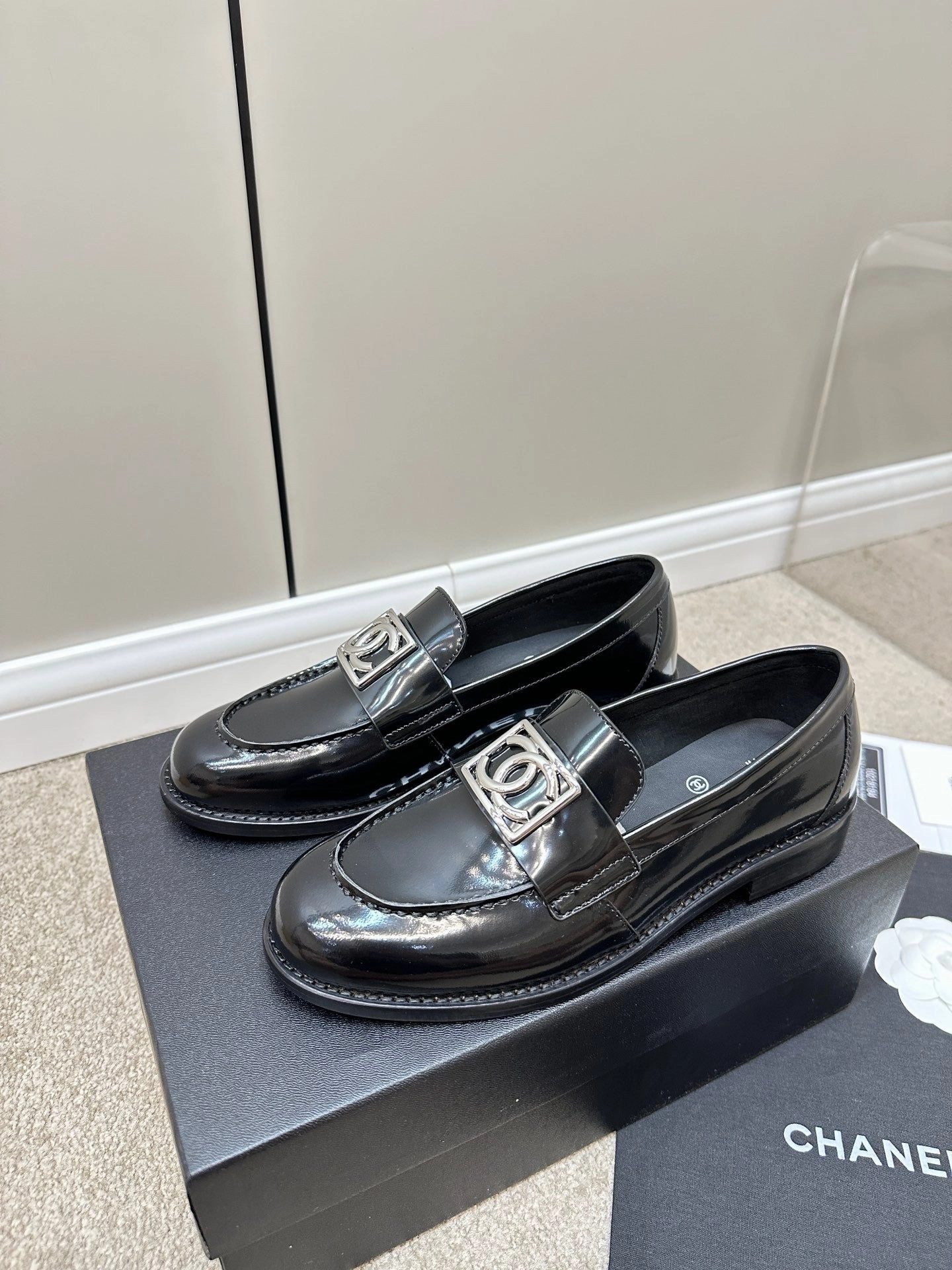 SE1187 CC Moccasins / Size5-10 Elastic Flats Shoes